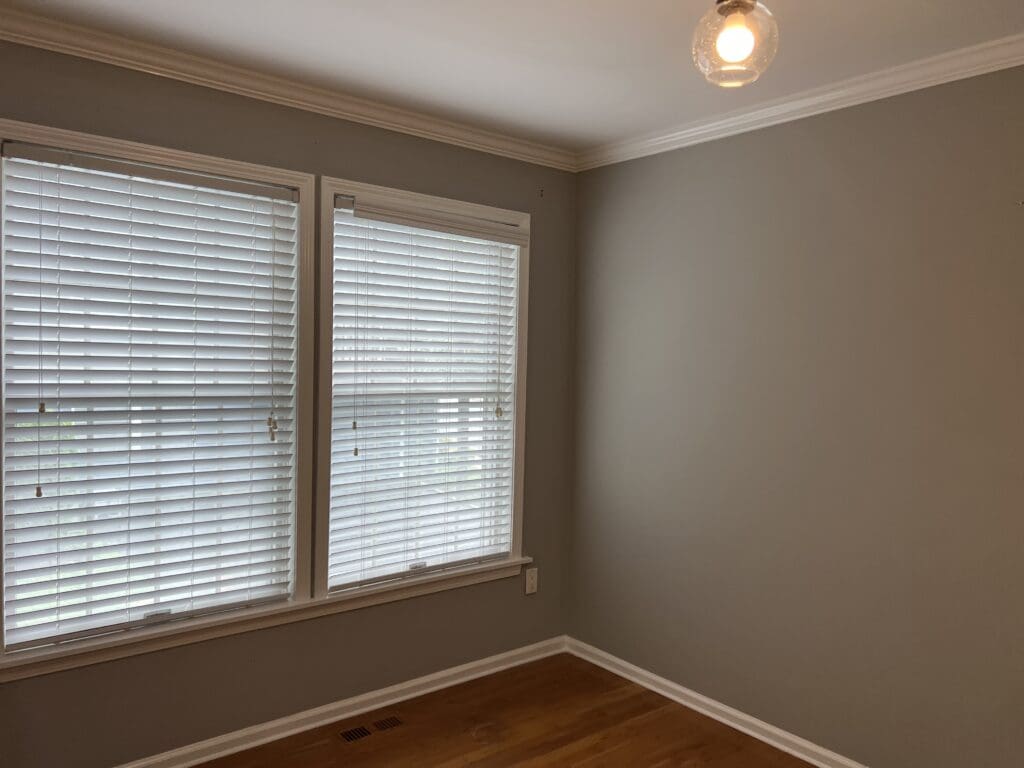 Builder-grade kitchen before renovation in a Chappaqua, NY townhouse